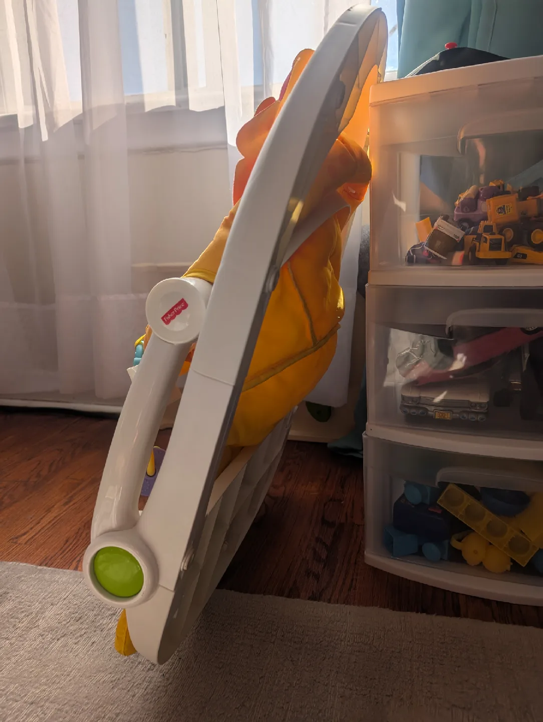 Fisher-Price Sit-Me-Up Floor Seat image indicator(3)