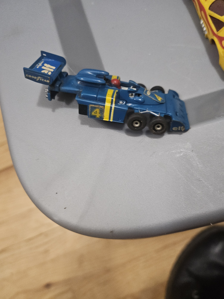 AFX G PLUS TYRELL ELF 6 WHEEL BODY - photo 3