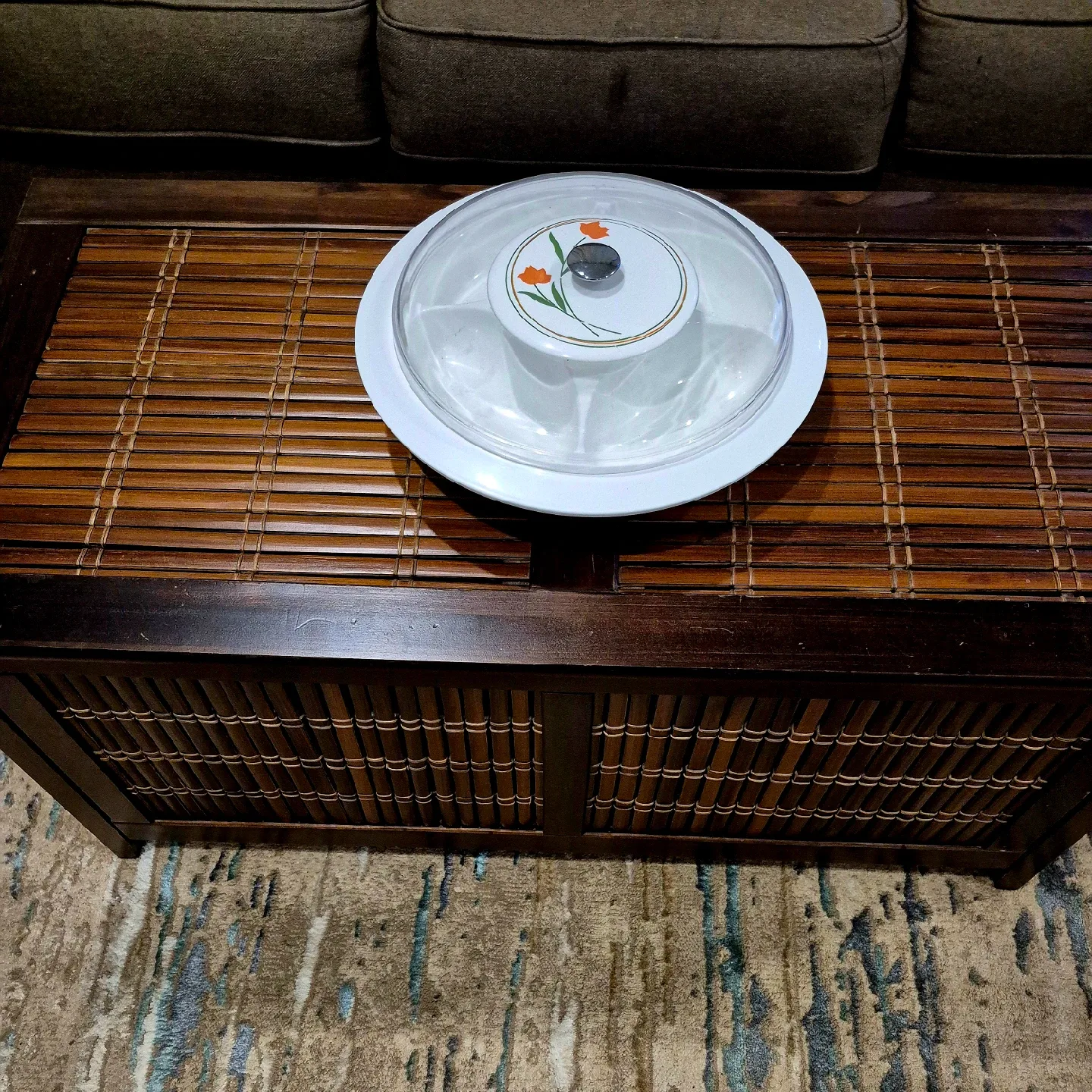 Bamboo Coffee Table/Storage Trunk image indicator(6)