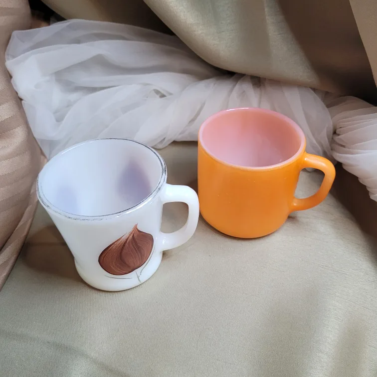 2 Vintage Glass Mugs Anchor Hocking FireKing & Federal Glass image indicator(3)