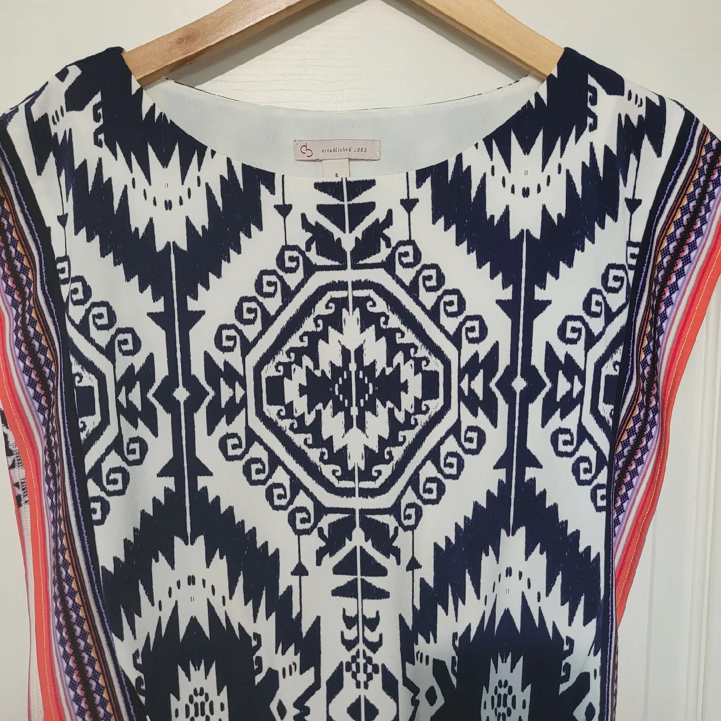 Dressbarn, navy pattern dress. Size 4