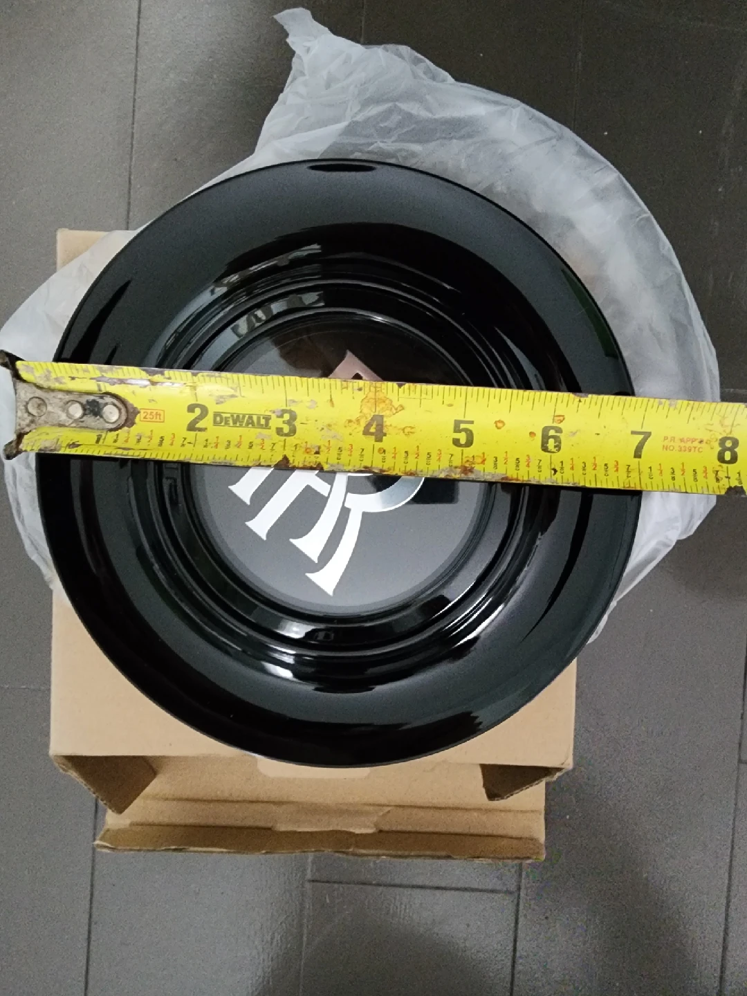 Rolls Royce Floating Wheel Center Cap (4pc) - photo 3