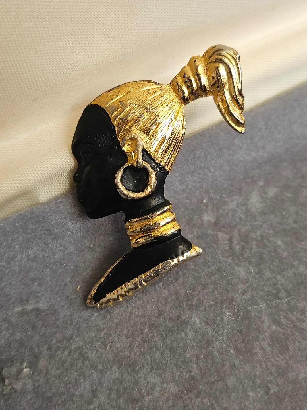 Vintage African Woman Head Brooch - Gold & Black thumbnail
