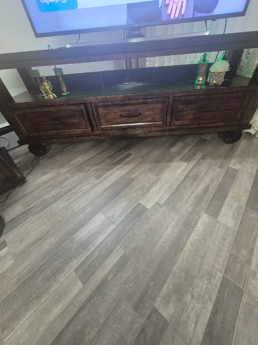 Dark Wood TV Stand with Drawers image indicator(4)