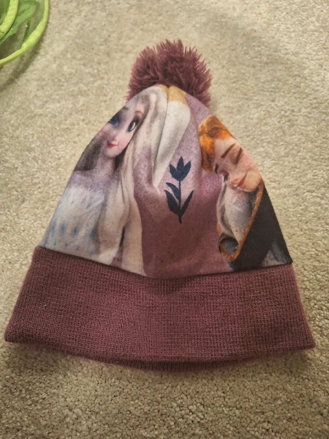 Disney Frozen Anna & Elsa Pom Pom Beanie image indicator(4)