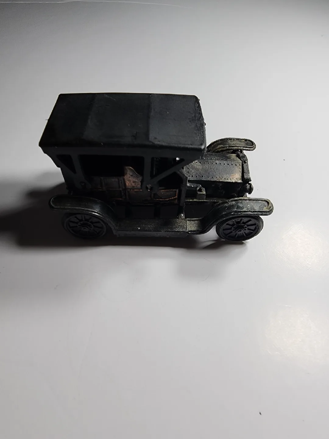 Vintage Antique Car Model image indicator(8)