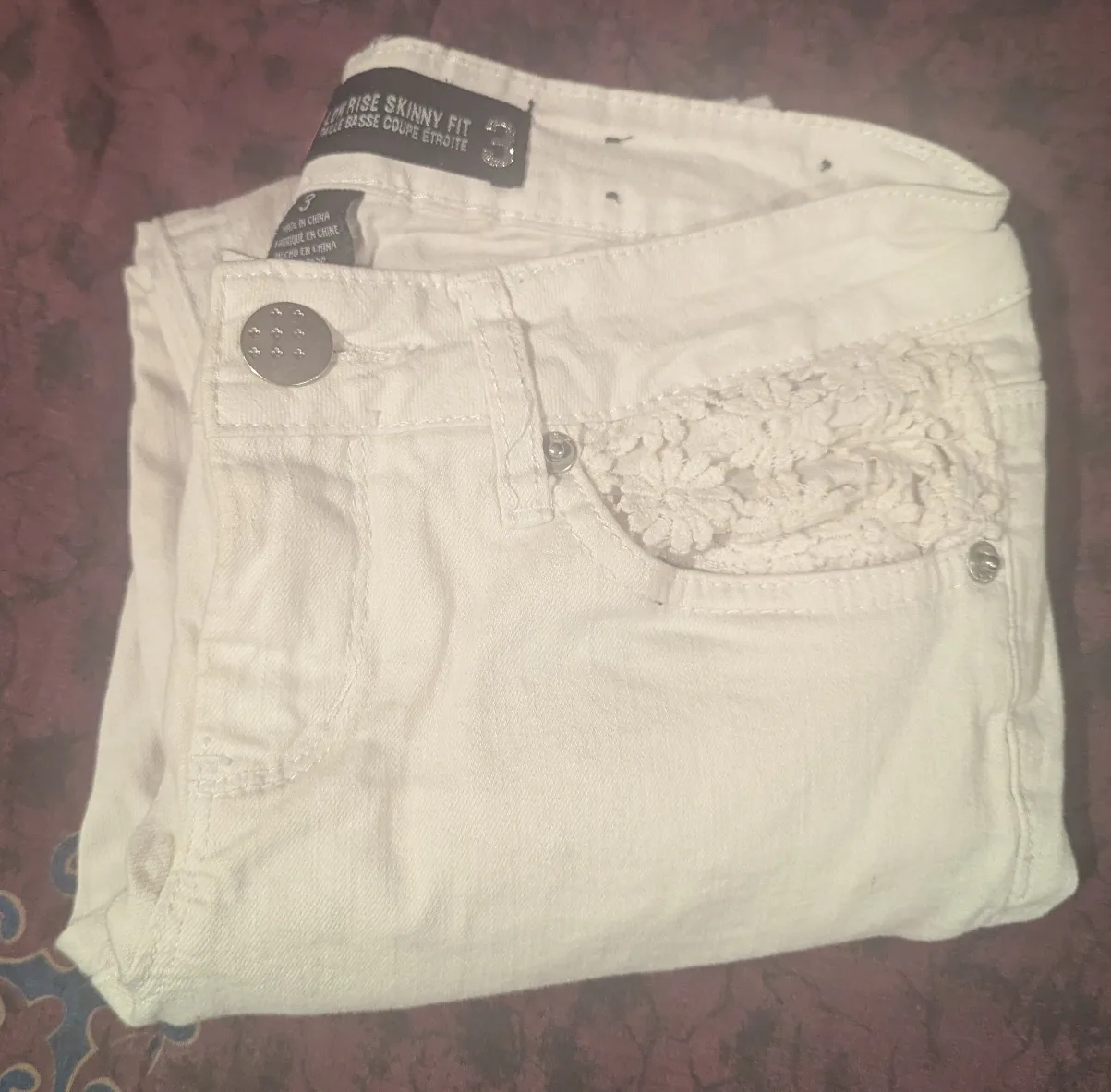 White Low Rise Skinny Fit Jeans - Size 3 image indicator(4)
