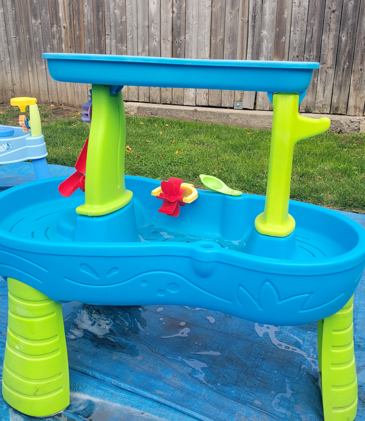 Kids Blue & Green Water Table