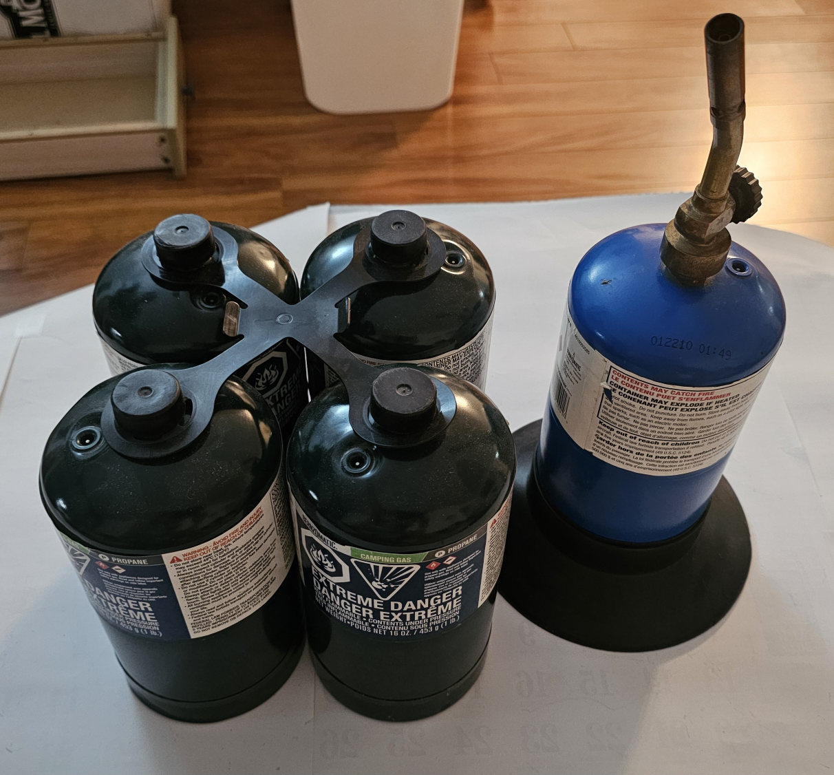 Camping Propane Gas Canisters & Torch Head