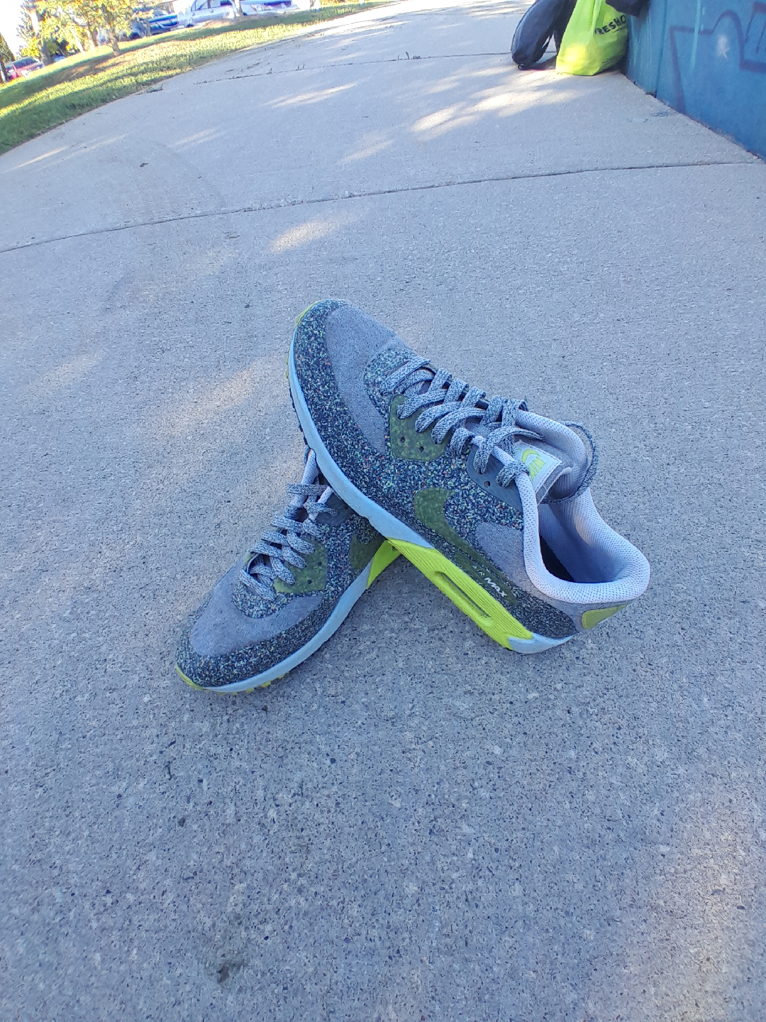 Nike Air Max 90 Grey/Green Sneakers Men's Size 10