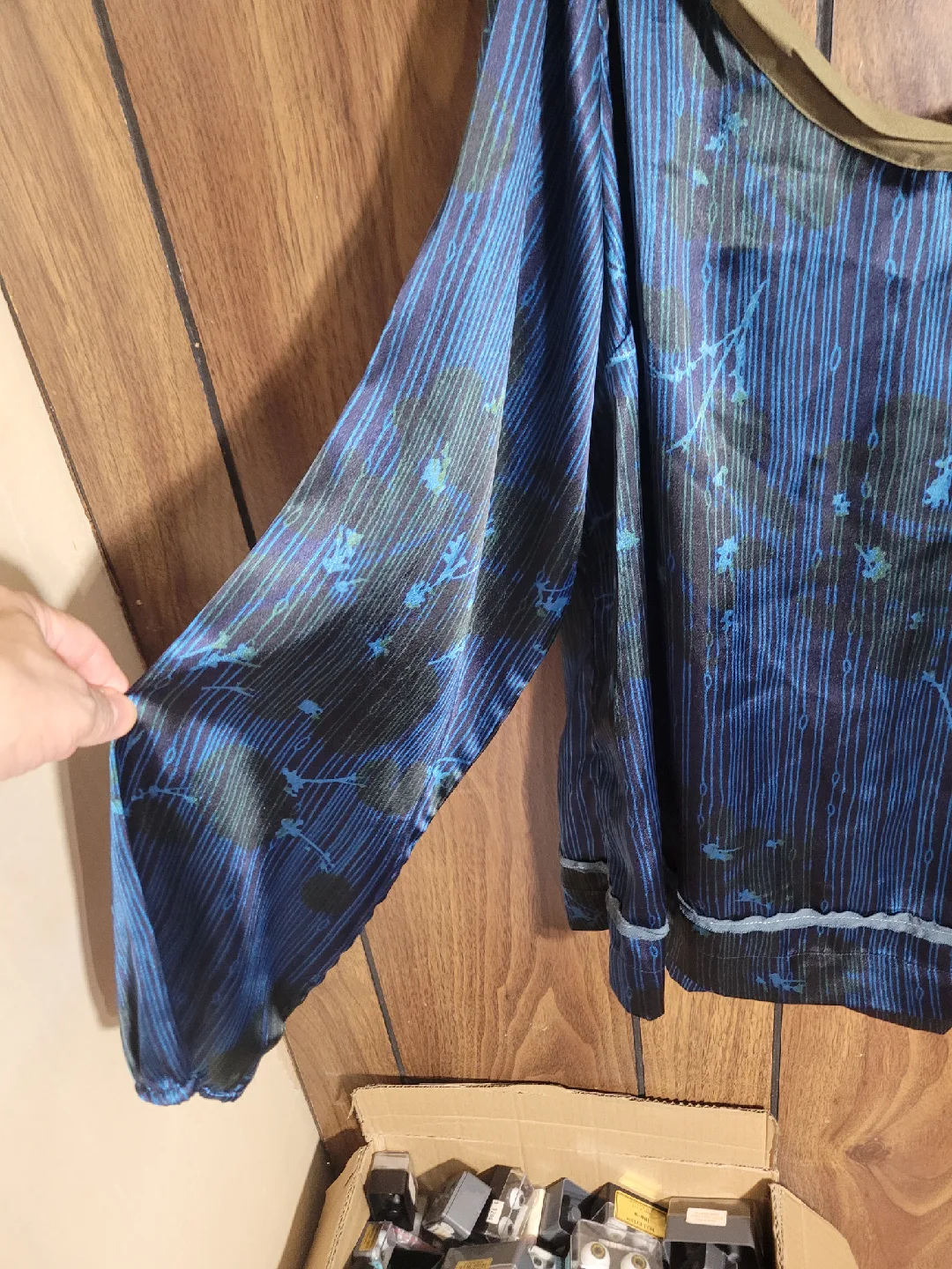 Olola Blue Floral Blouse - Size 44 image indicator(2)