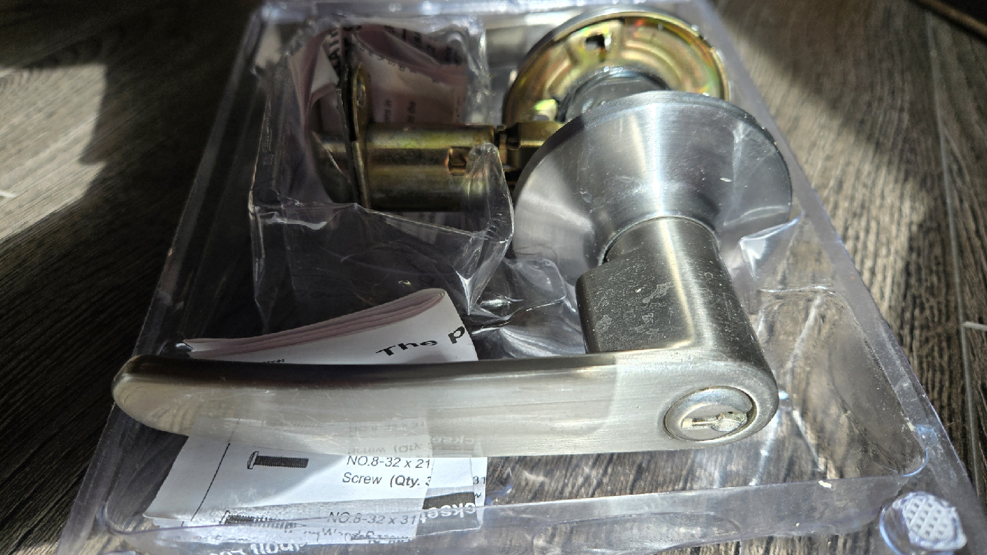 Door Handle Sets with locks and keys - photo 2