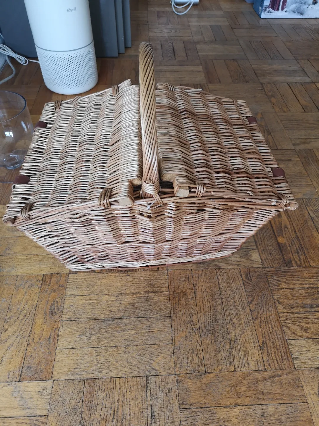 Fortnum & Mason Wicker Picnic Basket image indicator(3)