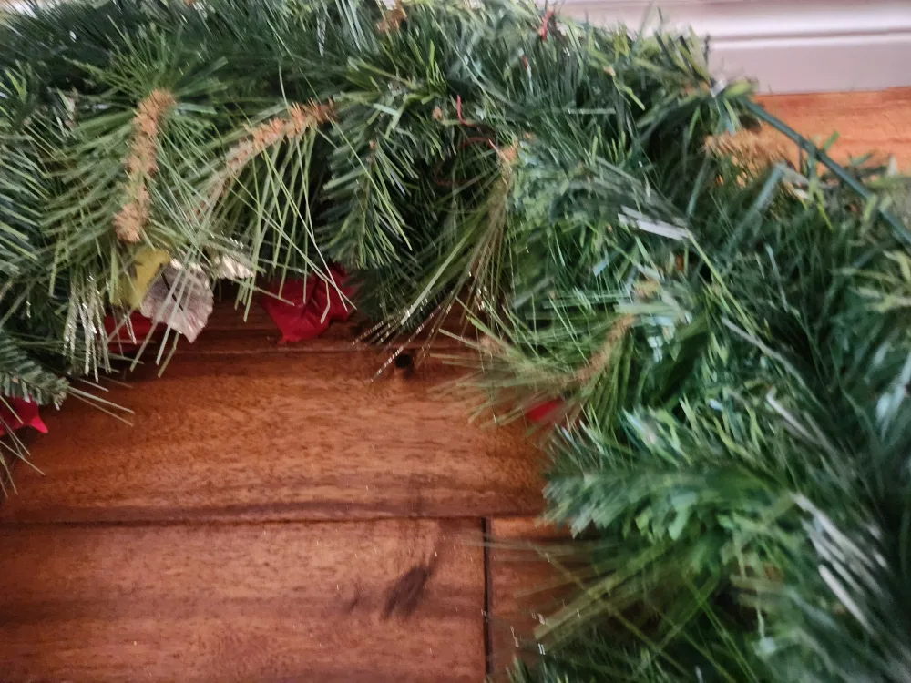 Christmas Wreath with Pinecones & Red Poinsettias image indicator(10)