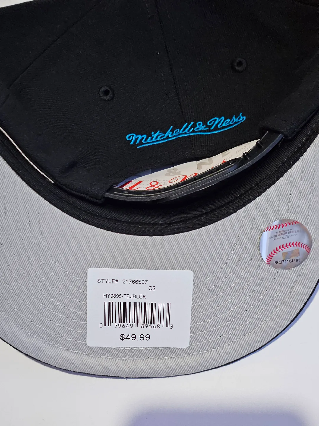 Mitchell & Ness Toronto Blue Jays snapback image indicator(2)