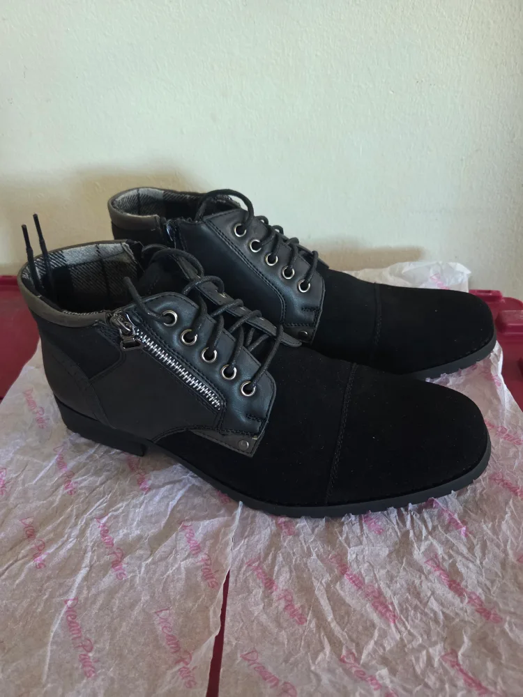 Dream Pairs Black Ankle Boots, Size 10 image indicator(2)