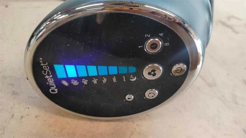 Honeywell QuietSet Tower Fan - Black image indicator(2)