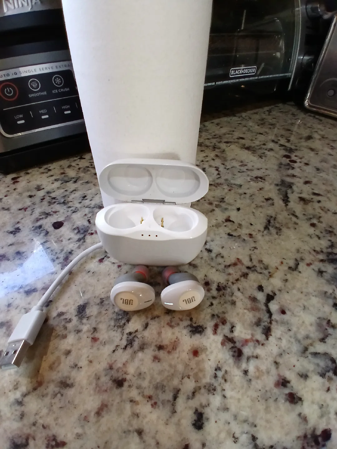 JBL Vibe Beam White Wireless Earbuds image indicator(6)