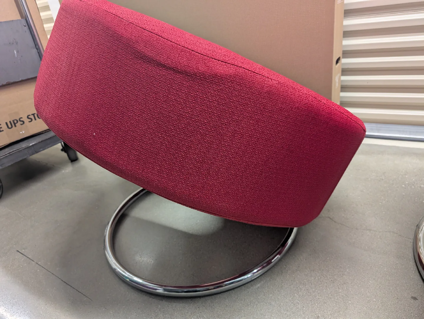 Red Donut Chair 1 of 2 image indicator(2)