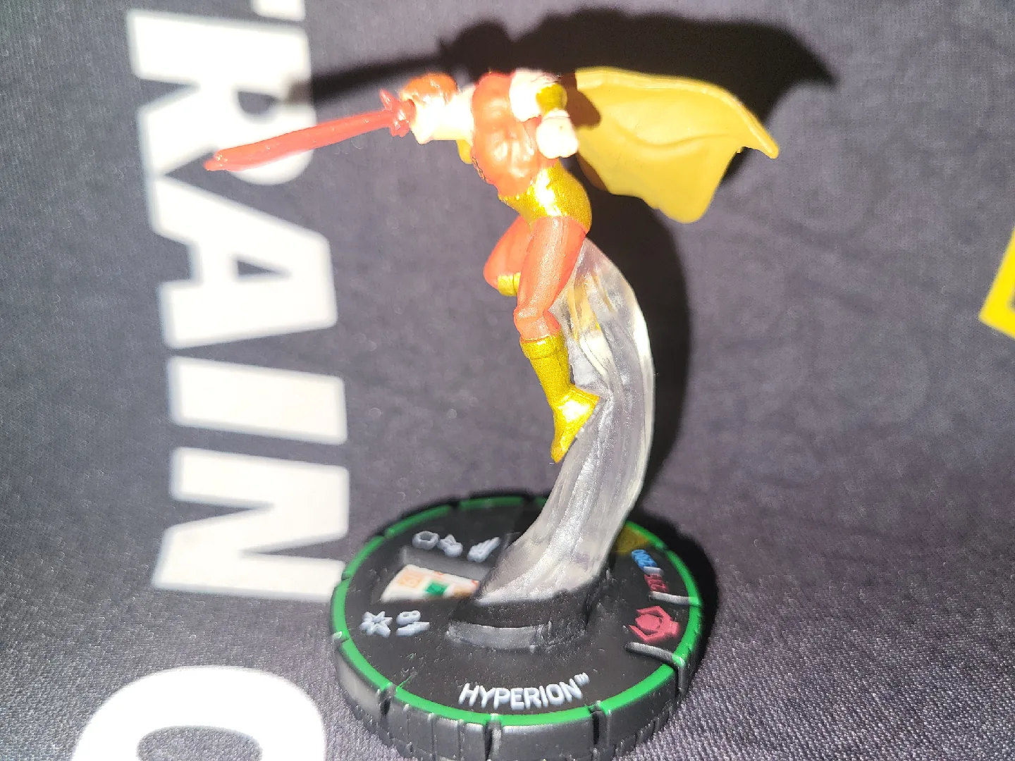 2012 Invincible Iron Man Heroclix Set: Hyperion #041b image indicator(2)