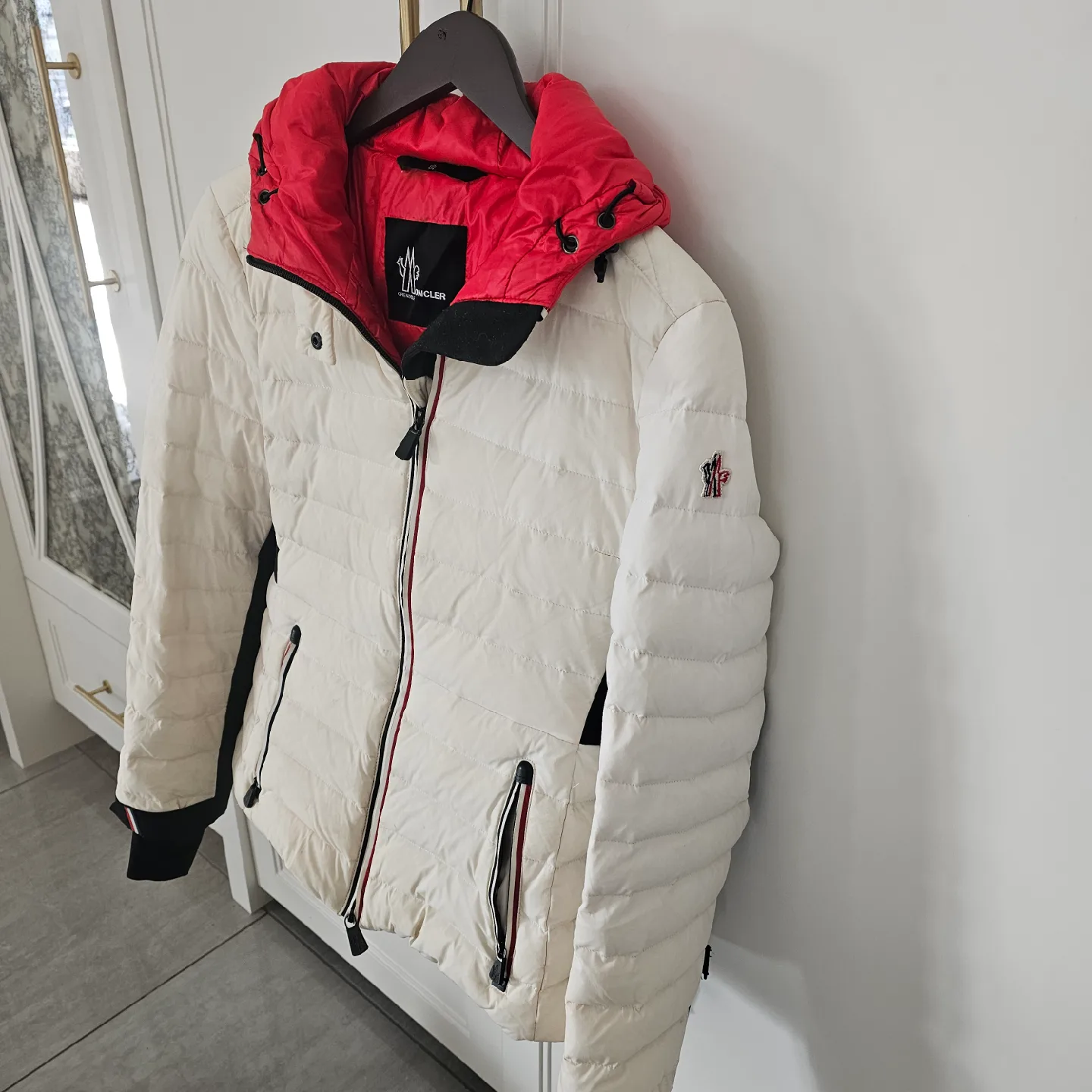 Women's Padded Down Jacket image indicator(2)