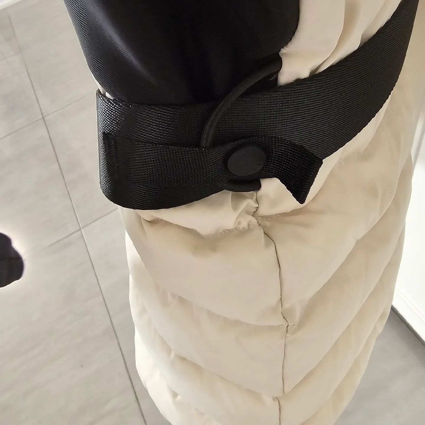 Women's Padded Down Jacket image indicator(5)