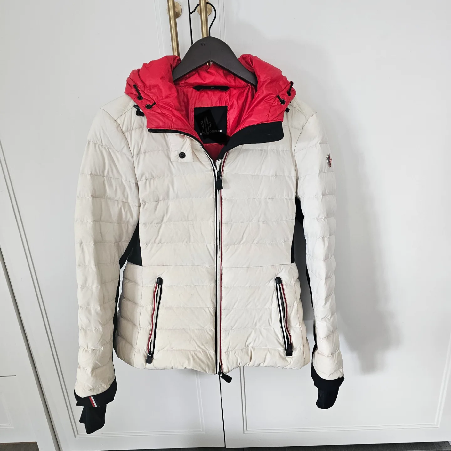 Women's Padded Down Jacket image indicator(7)