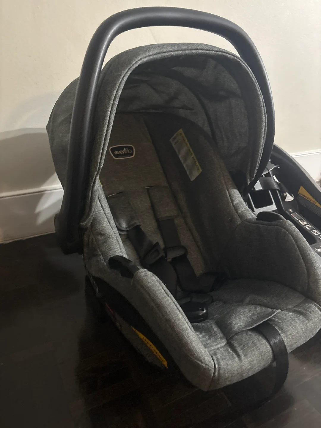 Evenflo Infant Car Seat with Base image indicator(2)