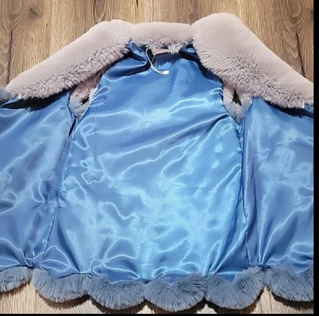 Furry vest for girls     Size:7 years old - photo 3