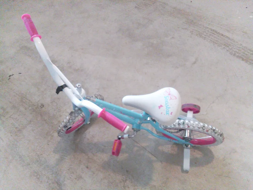 Huffy Sea Star Girls Bike - Training Wheels image indicator(6)