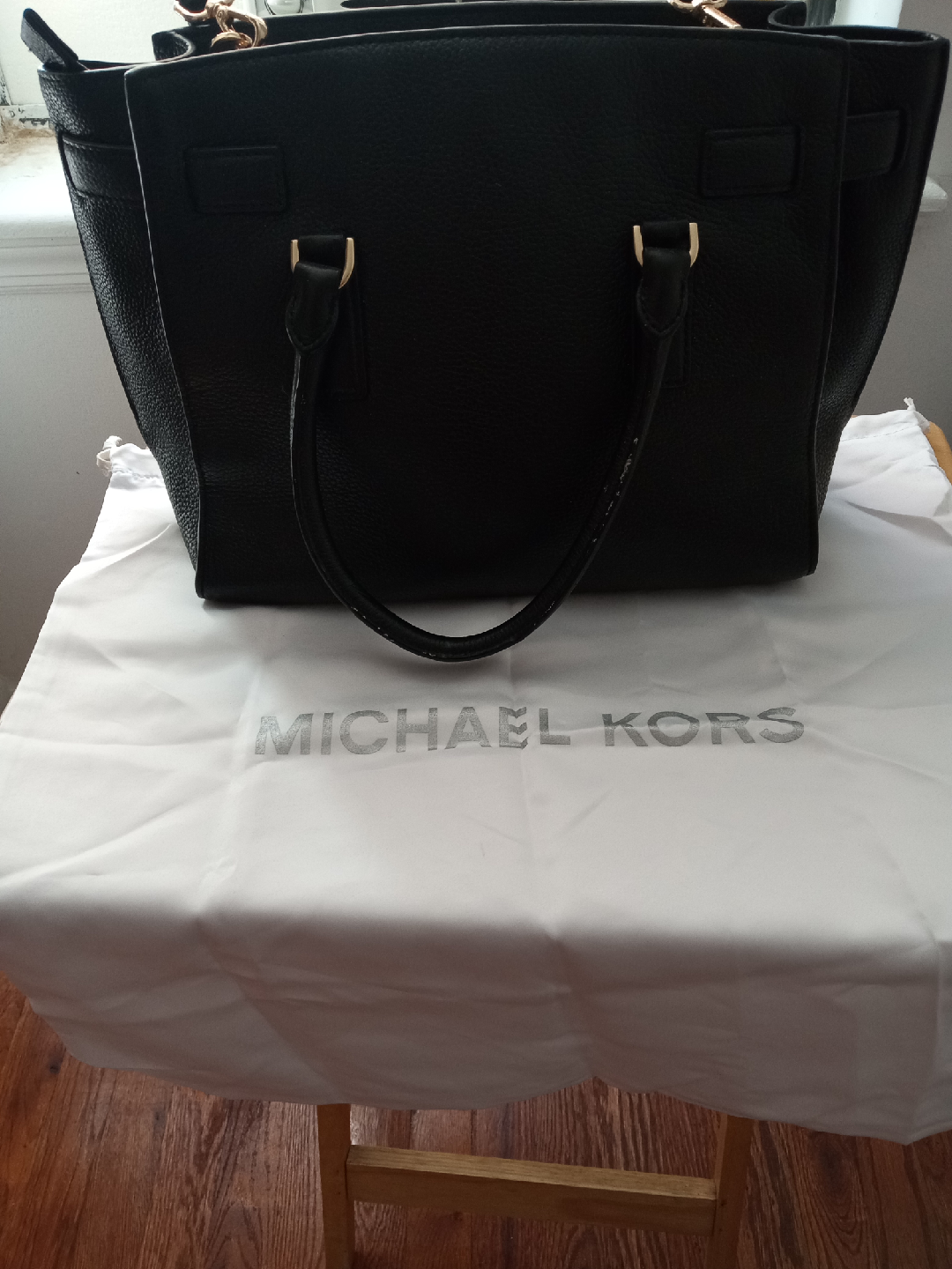 Michael Kors Black Leather Satchel - photo 5