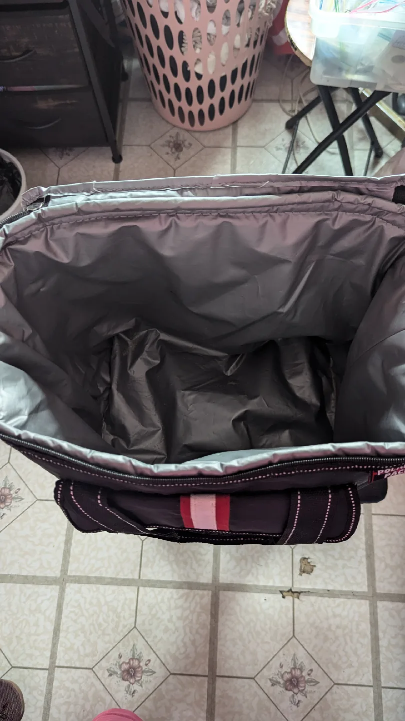 Polar Pack Black Insulated Cooler Bag image indicator(5)