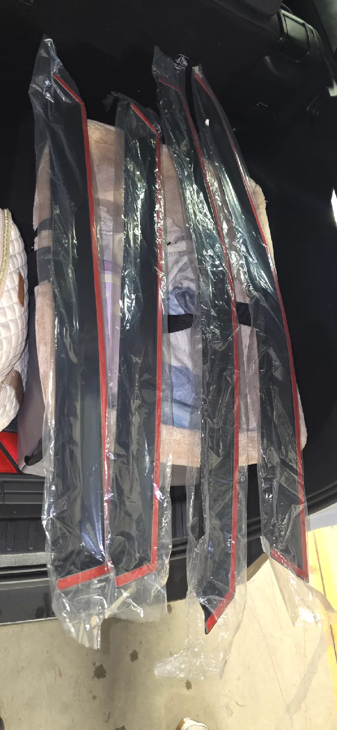 RAV4 2019 Window Visors - New in Package! image indicator(3)