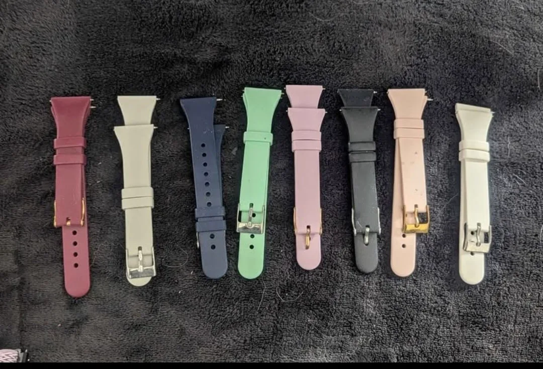 Assorted Fitbit Watch Bands Versa 2 thumbnail