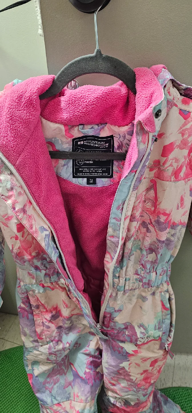 Mountain Warehouse Snowsuit - Size 7-8 YRS image indicator(8)