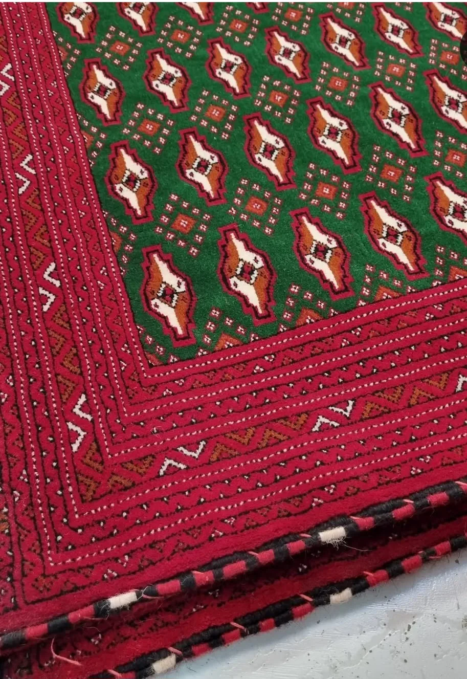Red & Green Patterned Rug image indicator(2)