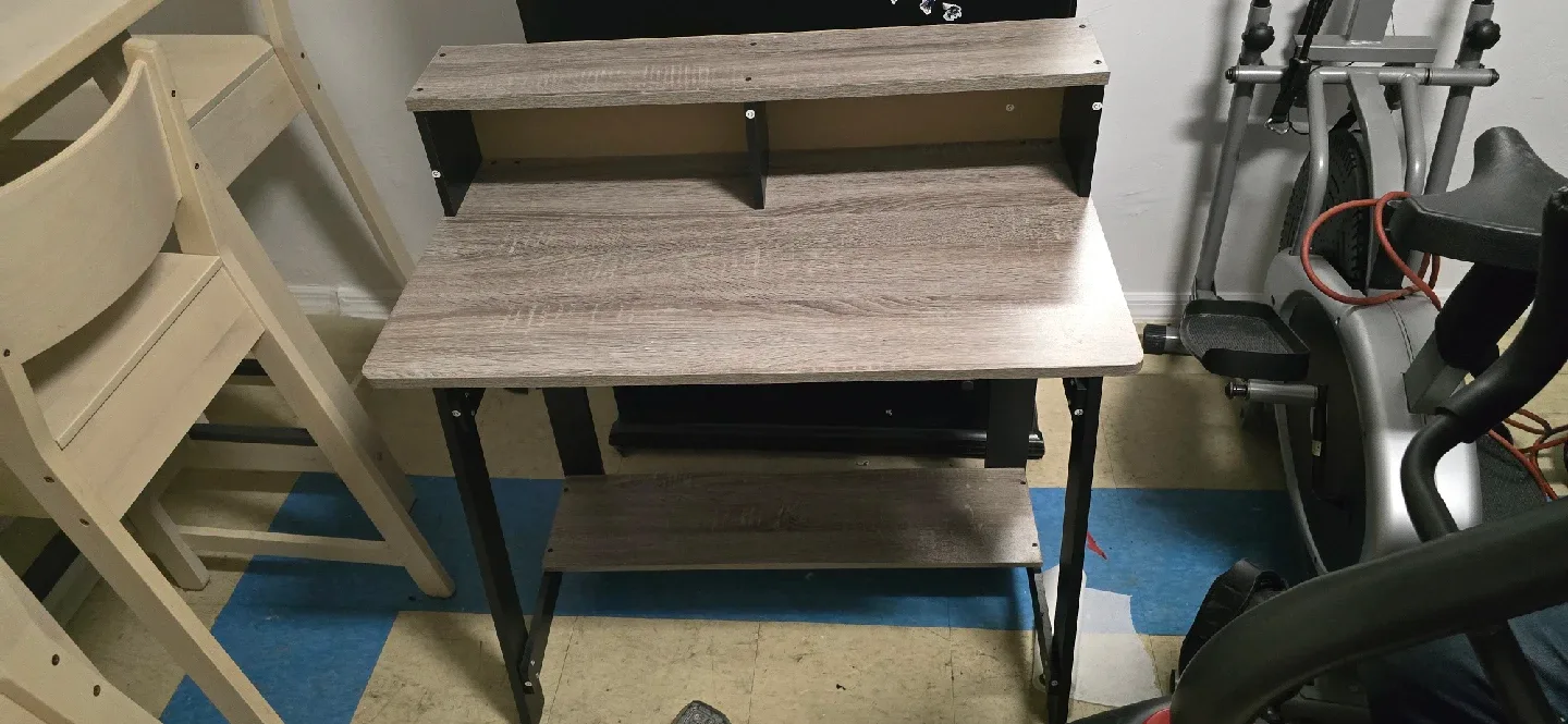 Small Wooden Desk with Shelves image indicator(3)