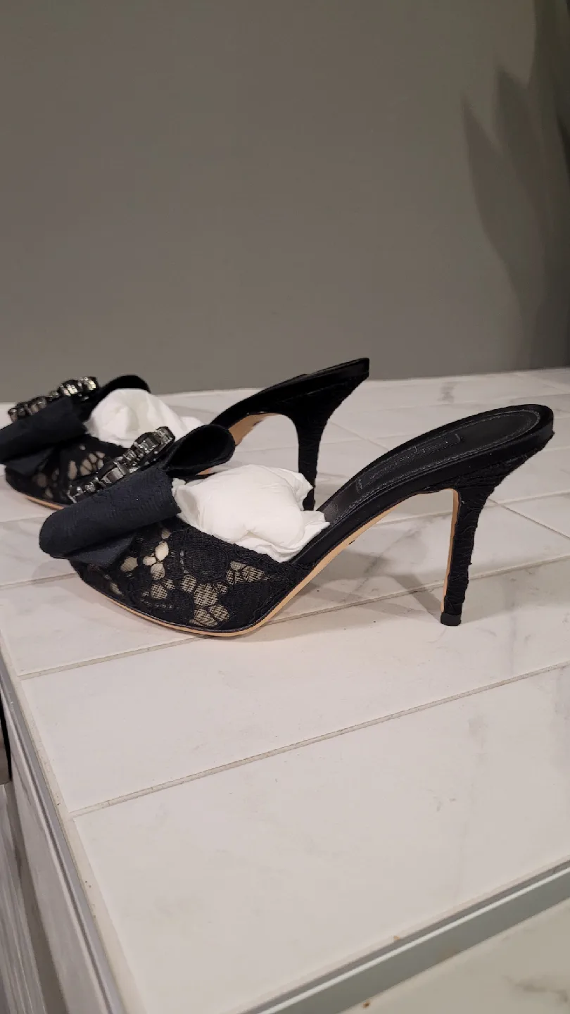 Authentic Dolce and Gabbana 36.5 image indicator(9)