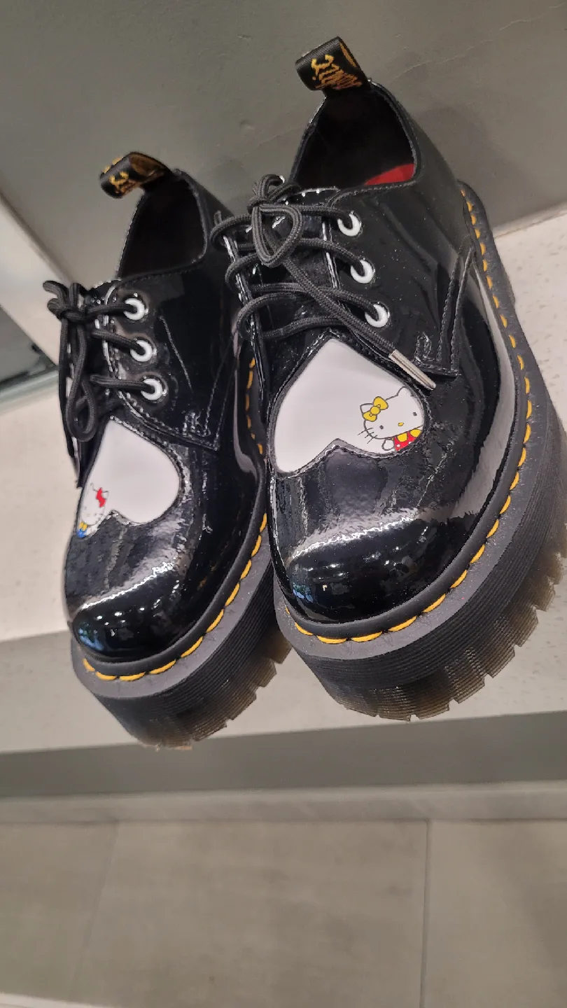 Dr. Martens x Hello Kitty Platform Shoes 6 image indicator(9)