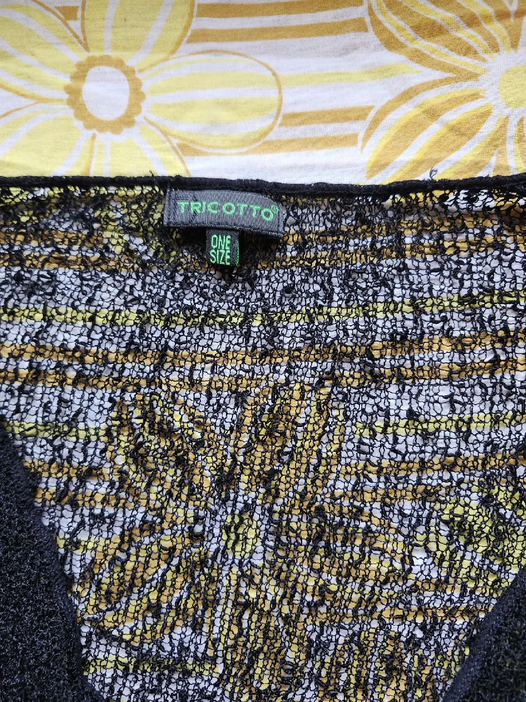 Black Tricotto wrap cardigan with ruffle sleeves image indicator(3)