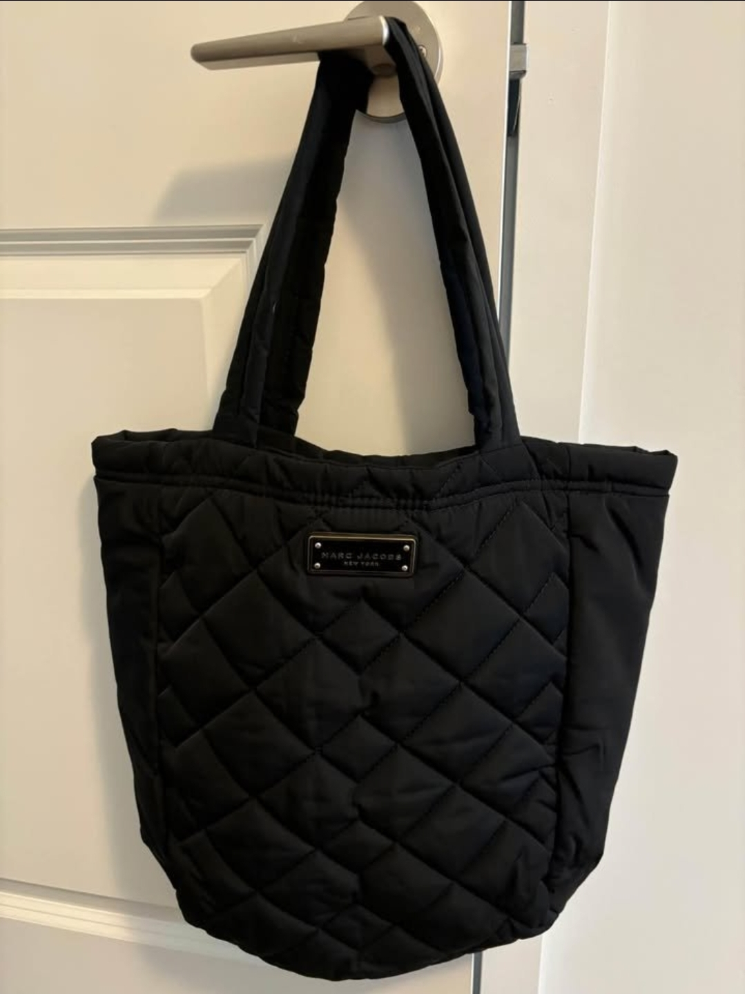 Marc Jacobs Black Quilted Tote Bag - photo 3