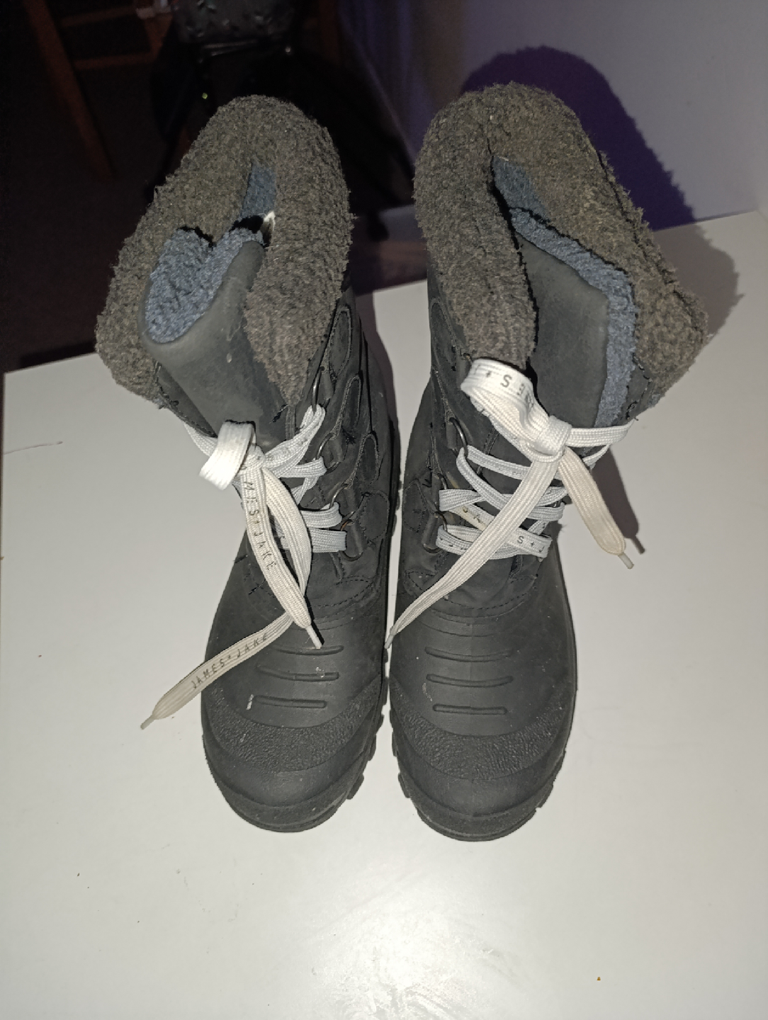 Gray Wolf Black Winter Boots - Size 10 - photo 2