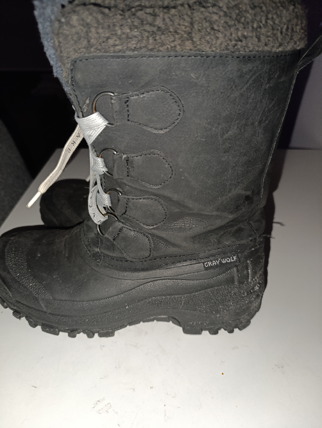 Gray Wolf Black Winter Boots - Size 10 - photo 3