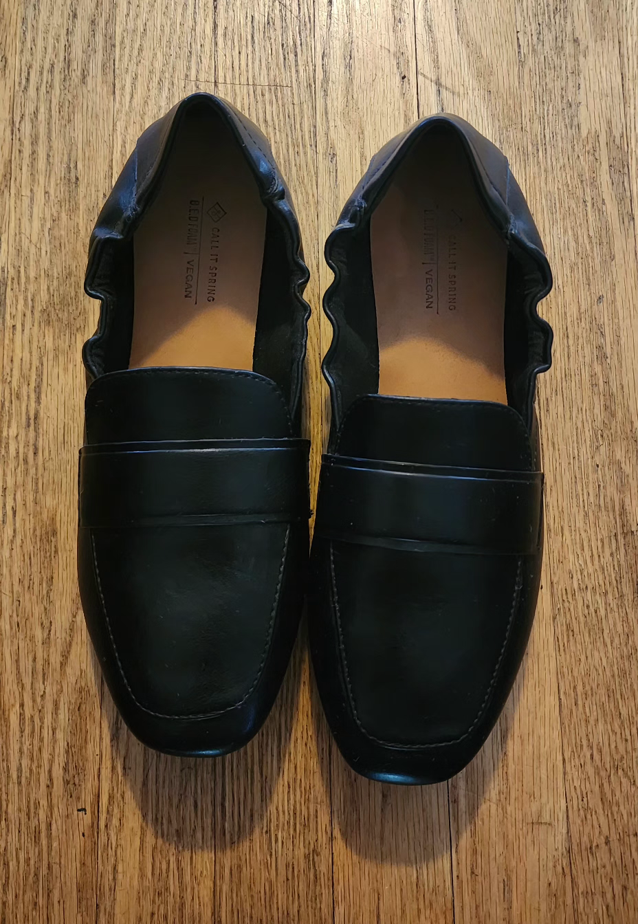 Flat shoes
