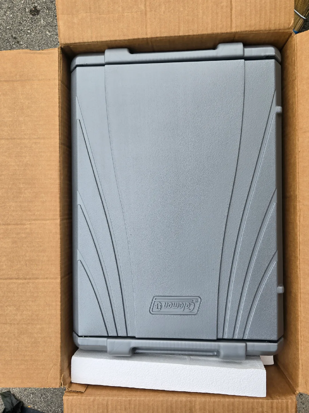 Coleman 40-Quart PowerChill Cooler - Like New! image indicator(3)