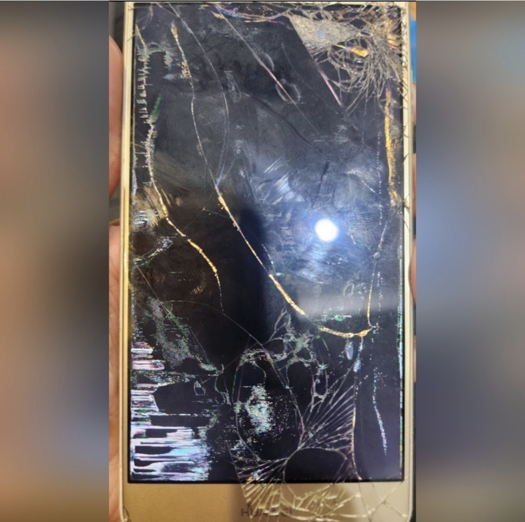 Broken Huawei P10 Lite Dual SiM Smartphone for Parts - photo 4