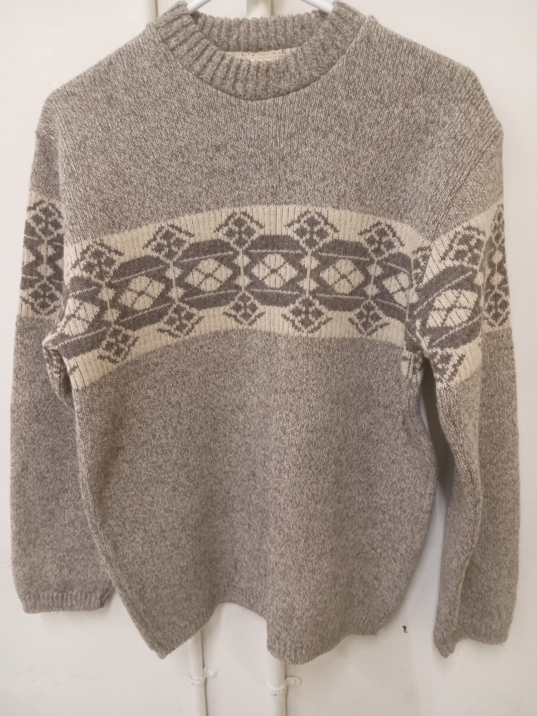 Maori Heretaunga Knitwear Wool Sweater - Size M
