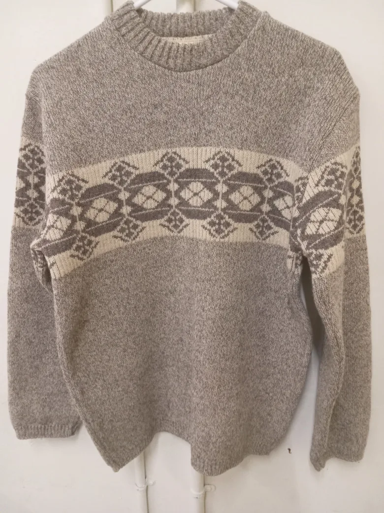 Maori Heretaunga Knitwear Wool Sweater - Size M thumbnail