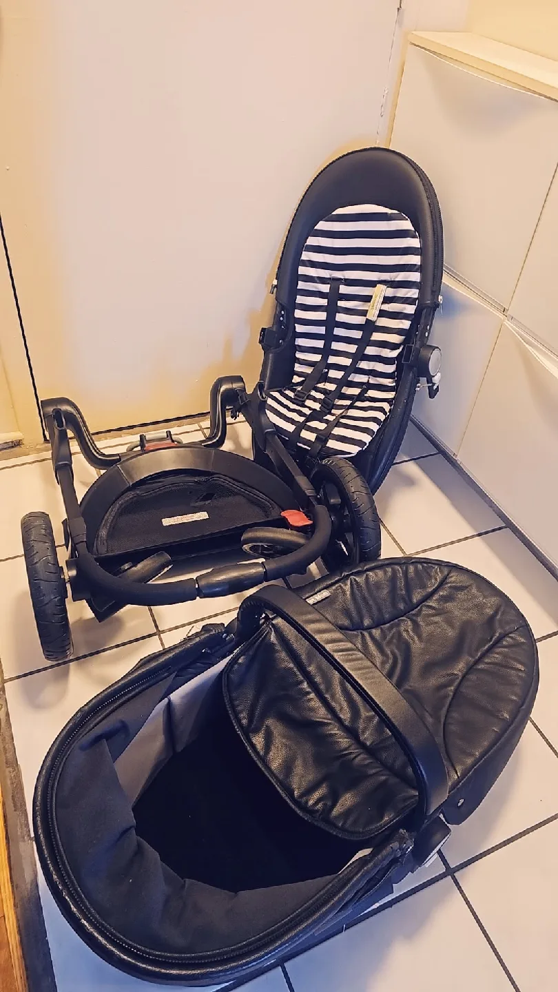 Hot Mom Black Stroller image indicator(5)