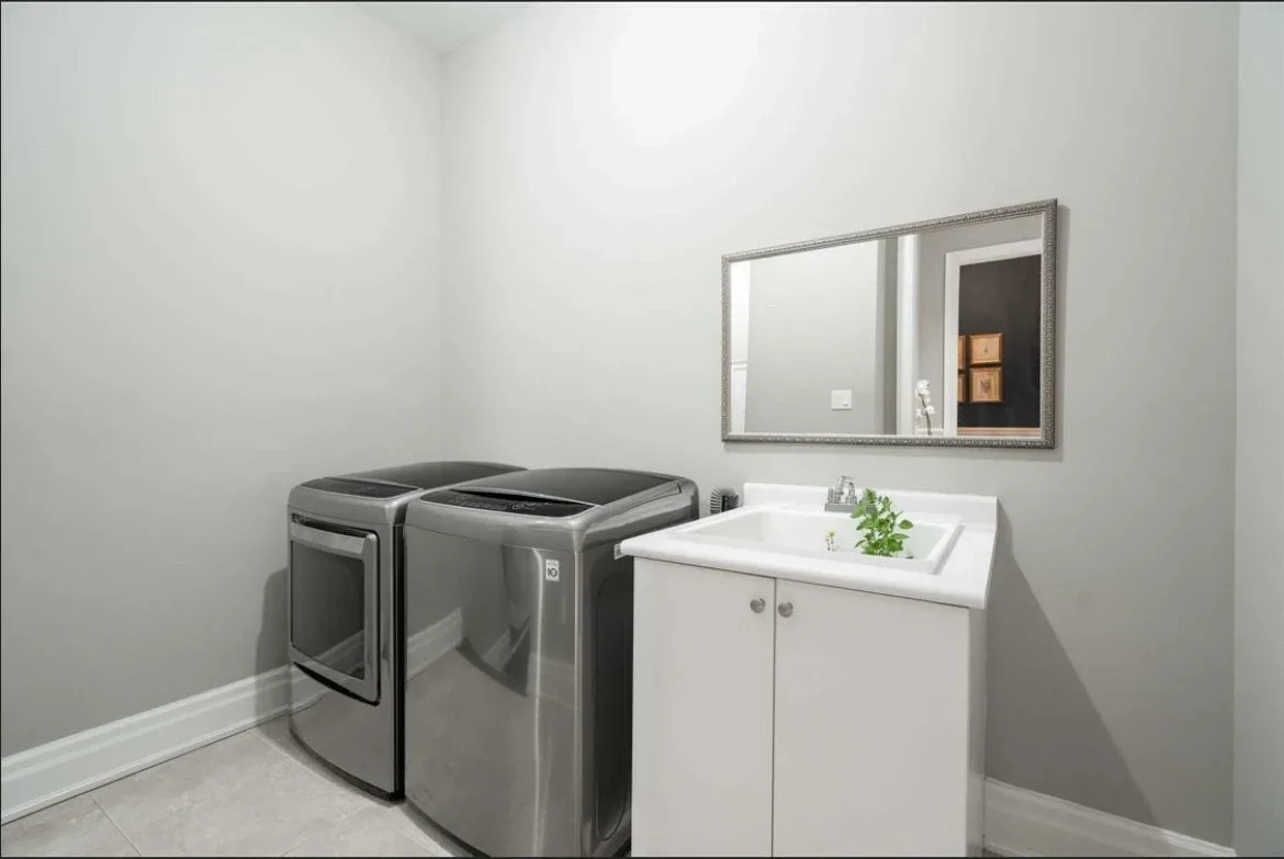 Master bedroom and Two Private rooms image indicator(10)